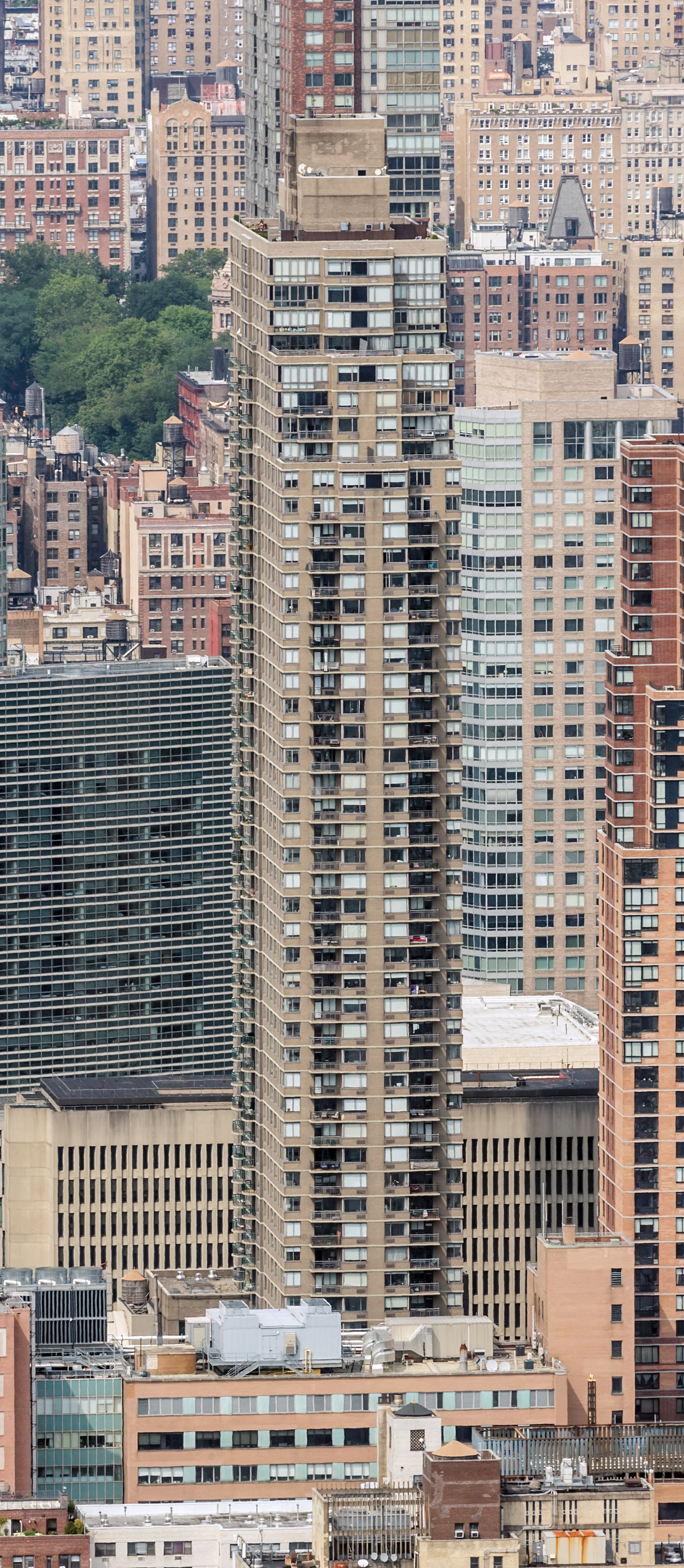 South Park Tower, New York City - View from The Edge. © Mathias Beinling